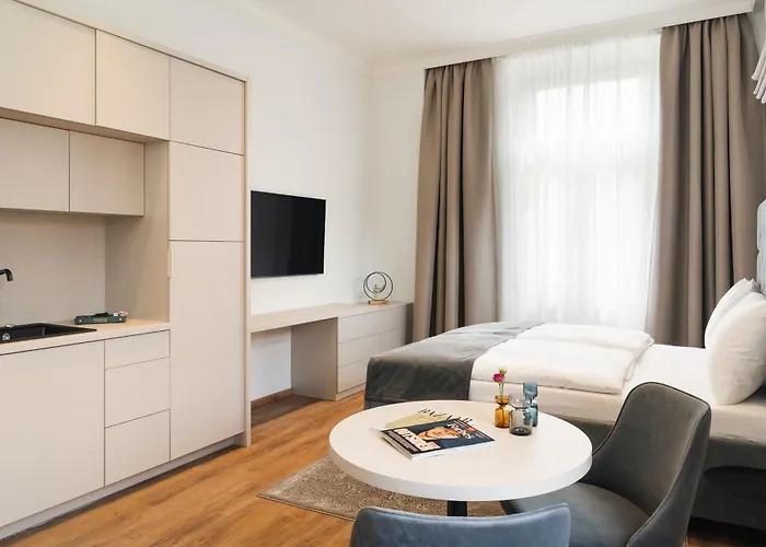 Nobilis Aparthotel 4*