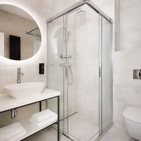 شقة فندقية Nobilis 4*