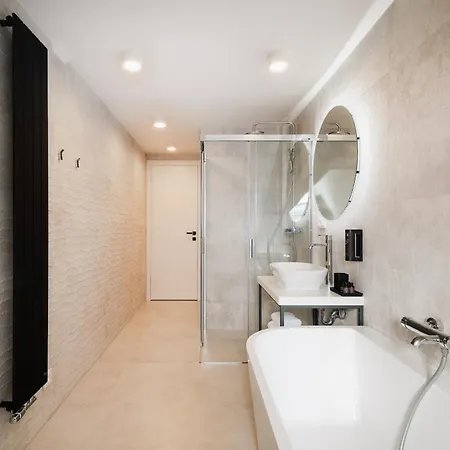 Nobilis 4* براغ