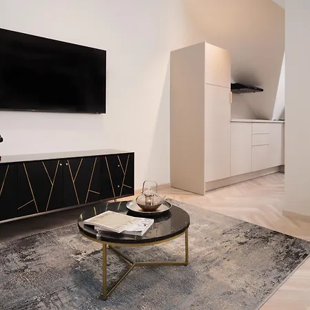 شقة فندقية Nobilis 4*